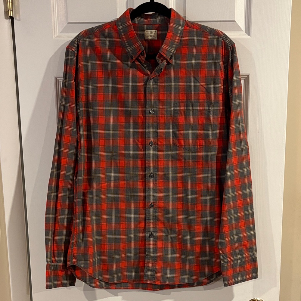 Men's J. Crew Red‎ & Gray Plaid Button Down Shirt size Medium